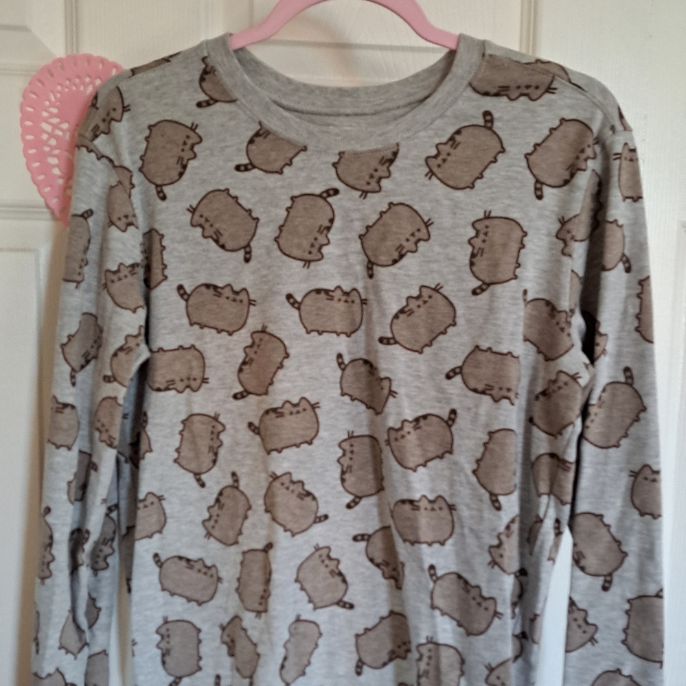 Pusheen crewneck